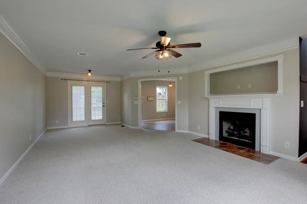 2478 Hattington Drive Clarksville TN 37042
