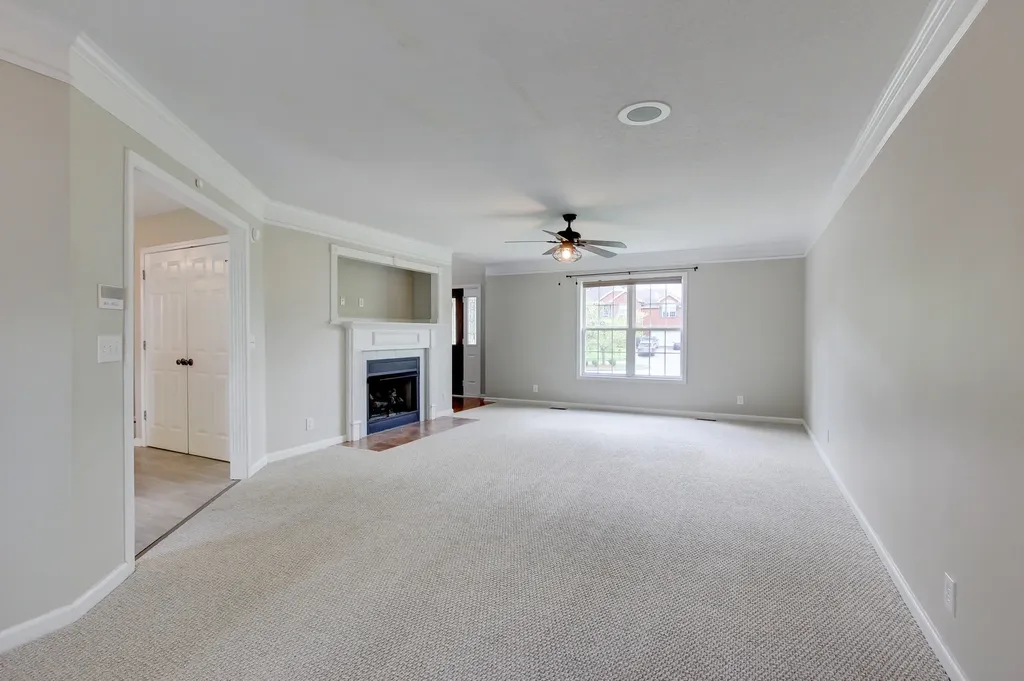 2478 Hattington Drive Clarksville TN 37042