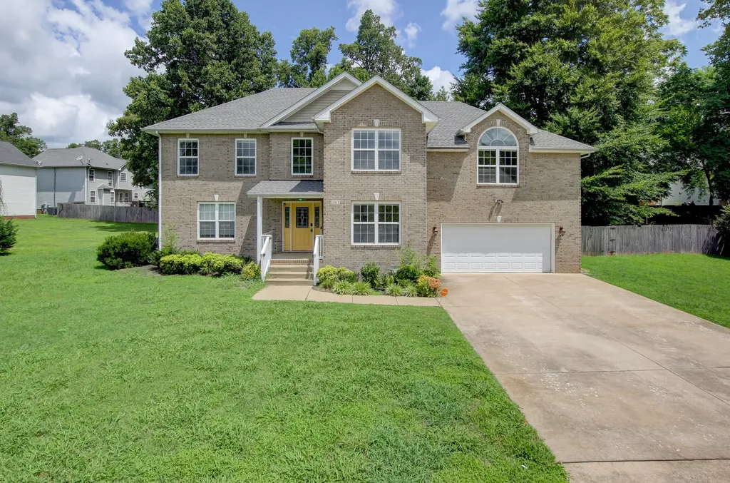 2478 Hattington Drive Clarksville TN 37042