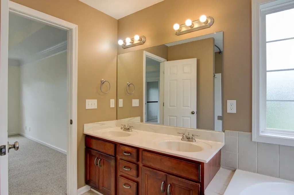 2478 Hattington Drive Clarksville TN 37042