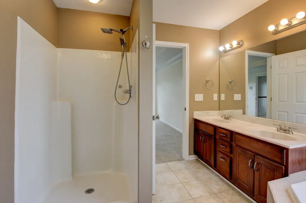 2478 Hattington Drive Clarksville TN 37042