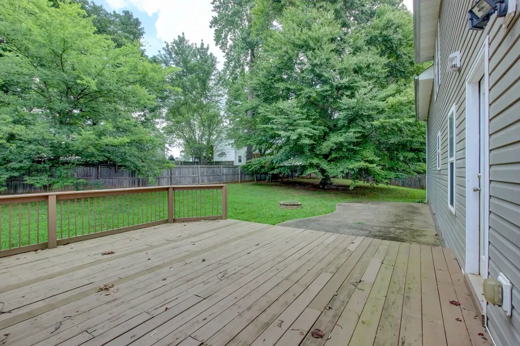 2478 Hattington Drive Clarksville TN 37042