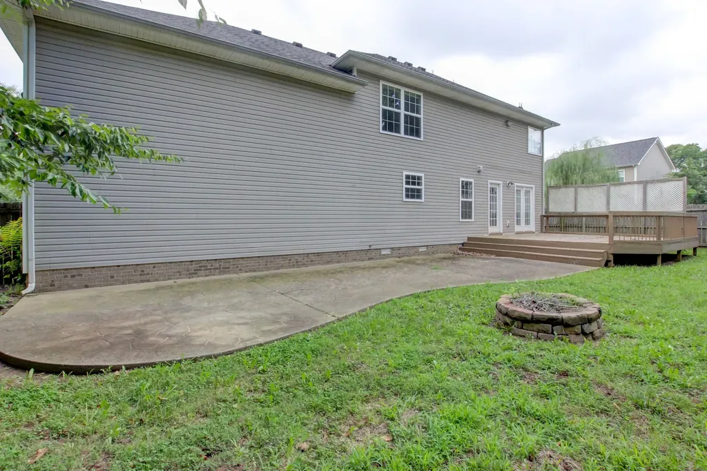 2478 Hattington Drive Clarksville TN 37042