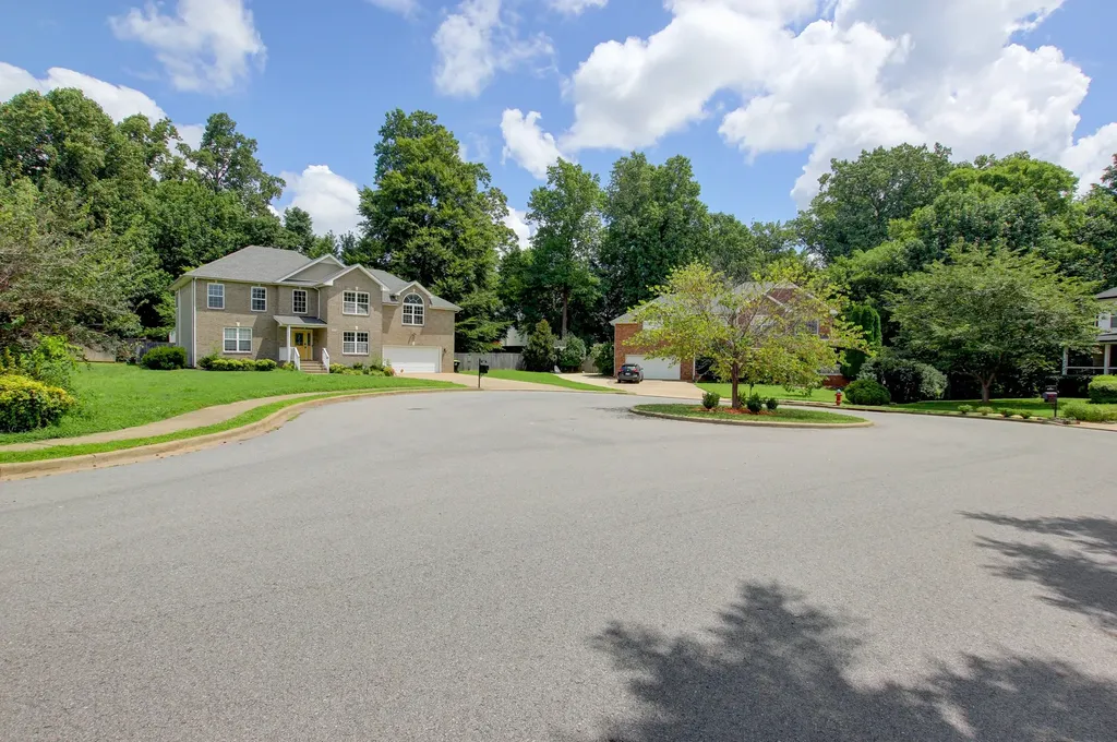 2478 Hattington Drive Clarksville TN 37042