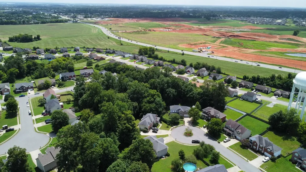 2478 Hattington Drive Clarksville TN 37042