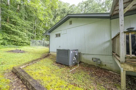982 Lost Creek Boat Dock Road Decaturville TN 38329