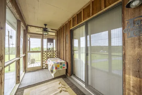 982 Lost Creek Boat Dock Road Decaturville TN 38329
