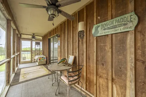 982 Lost Creek Boat Dock Road Decaturville TN 38329
