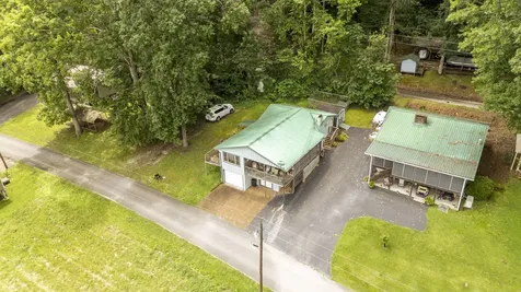982 Lost Creek Boat Dock Road Decaturville TN 38329