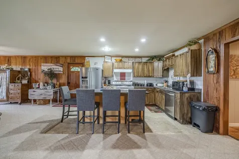 982 Lost Creek Boat Dock Road Decaturville TN 38329