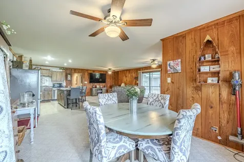 982 Lost Creek Boat Dock Road Decaturville TN 38329