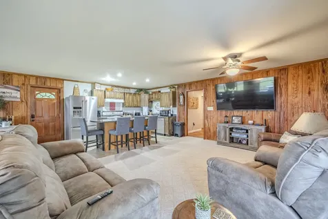 982 Lost Creek Boat Dock Road Decaturville TN 38329