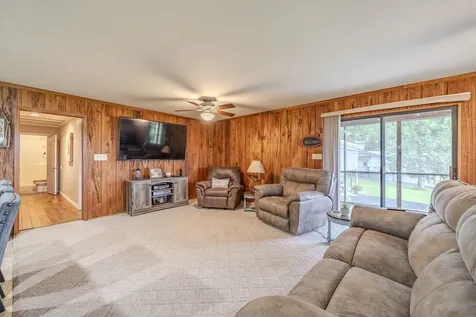 982 Lost Creek Boat Dock Road Decaturville TN 38329