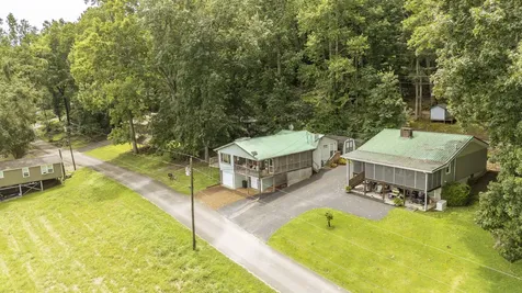 982 Lost Creek Boat Dock Road Decaturville TN 38329