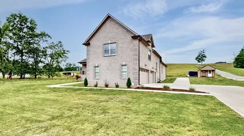 1742 Old Gallatin Road Portland TN 37148