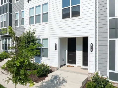 721 41st Ave, N Nashville TN 37209