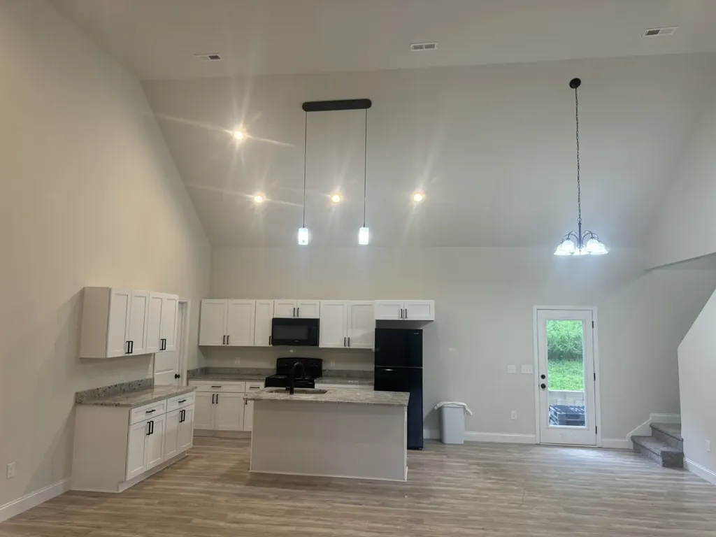 2055 Collier Road Lewisburg TN 37091