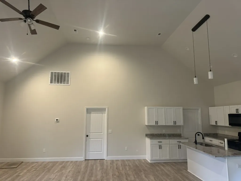 2055 Collier Road Lewisburg TN 37091