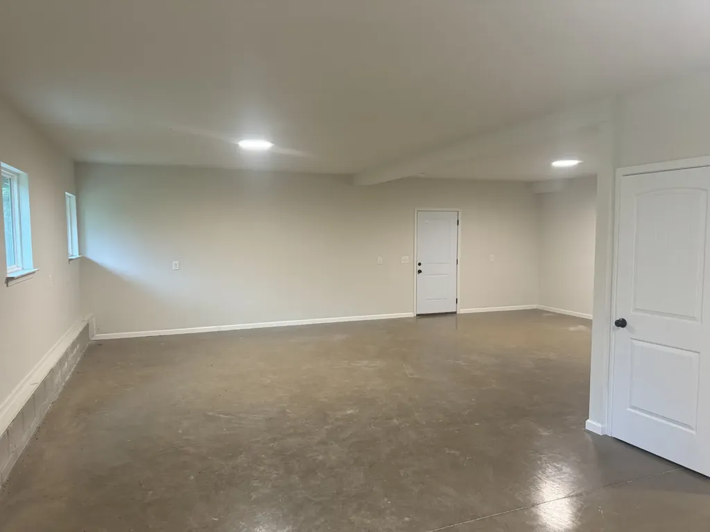 2055 Collier Road Lewisburg TN 37091