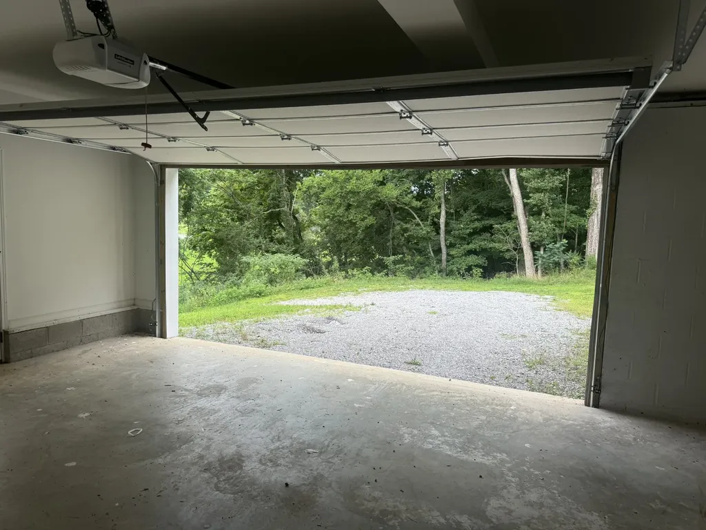 2055 Collier Road Lewisburg TN 37091