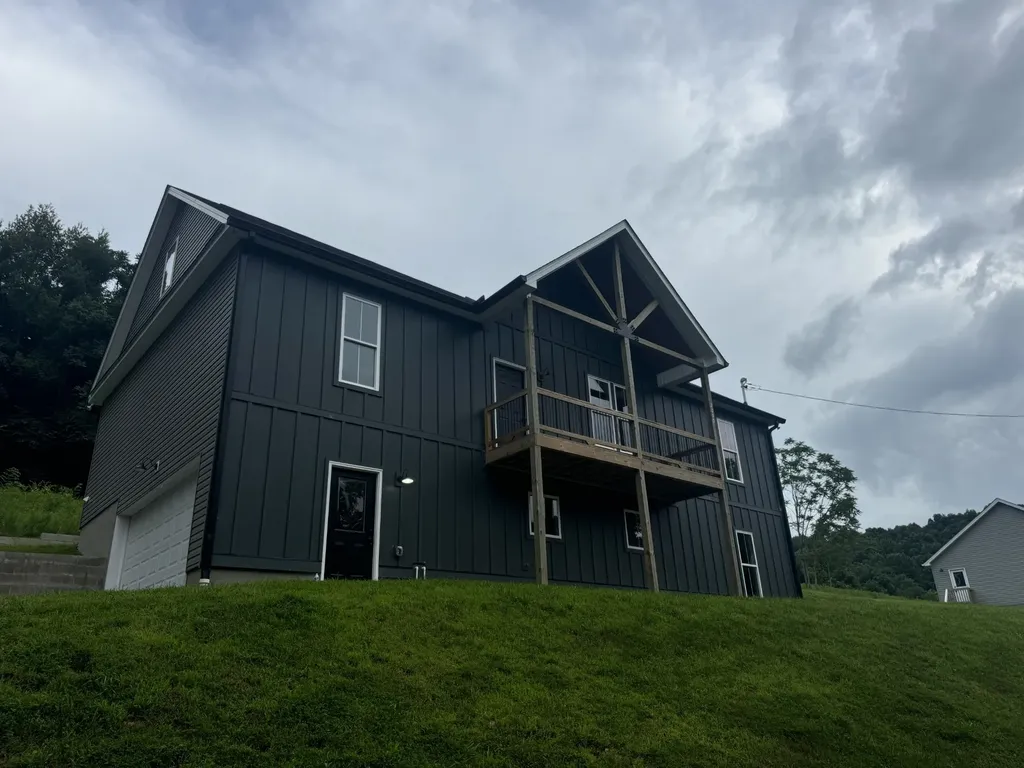 2055 Collier Road Lewisburg TN 37091