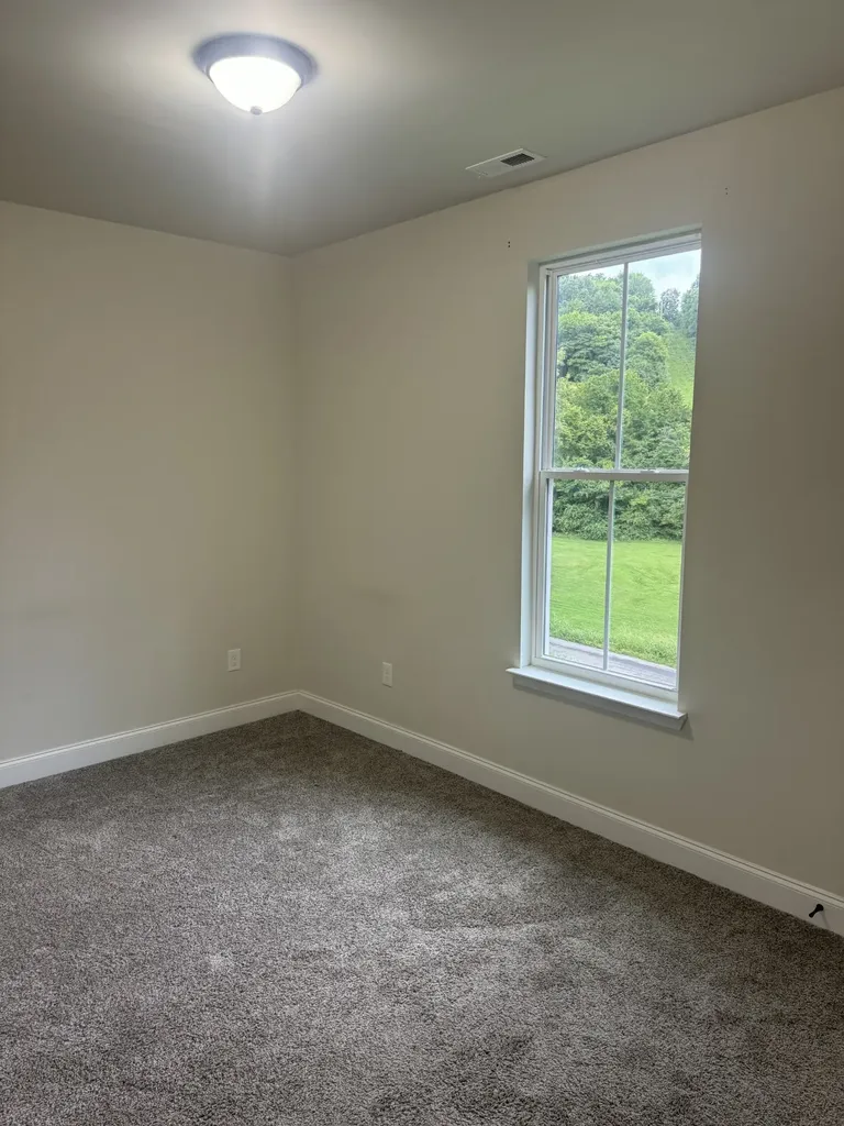 2055 Collier Road Lewisburg TN 37091