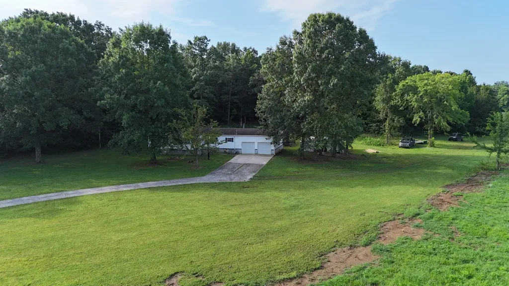 161 Hopkins Bridge Road Unionville TN 37180