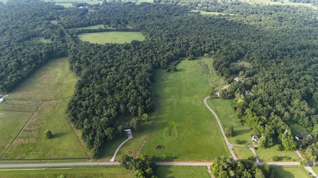 161 Hopkins Bridge Road Unionville TN 37180