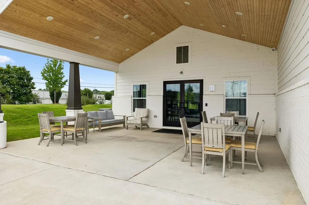 2356 Patrick Avenue Old Hickory TN 37138