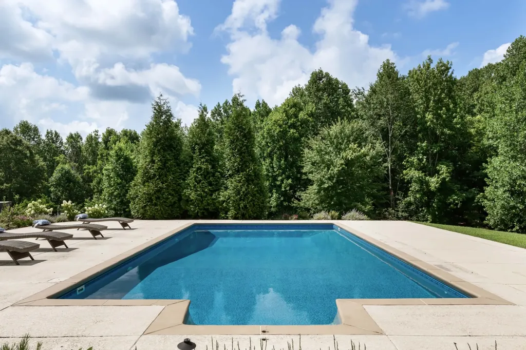 1025 Choate Road Dickson TN 37055