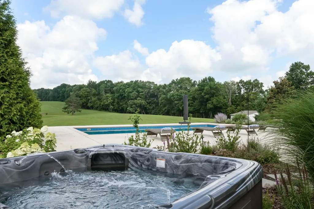 1025 Choate Road Dickson TN 37055