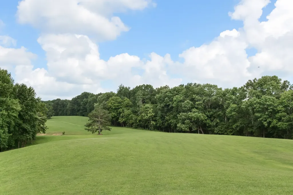 1025 Choate Road Dickson TN 37055
