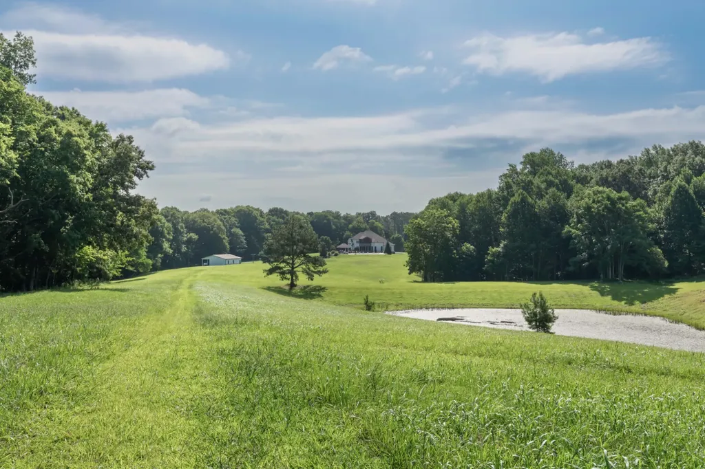1025 Choate Road Dickson TN 37055