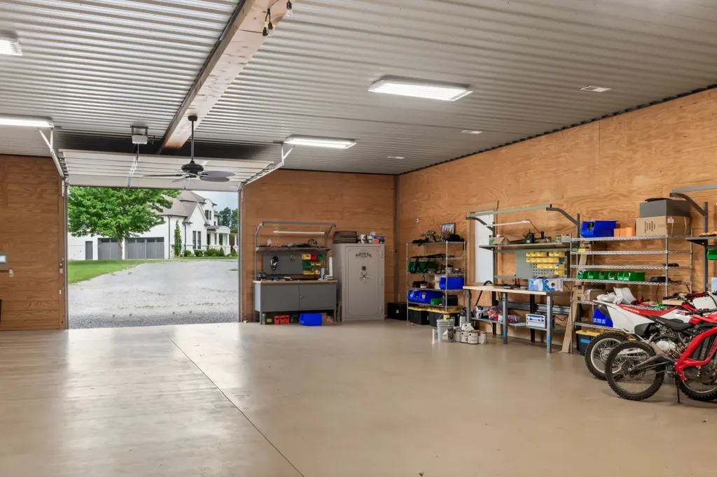 1025 Choate Road Dickson TN 37055