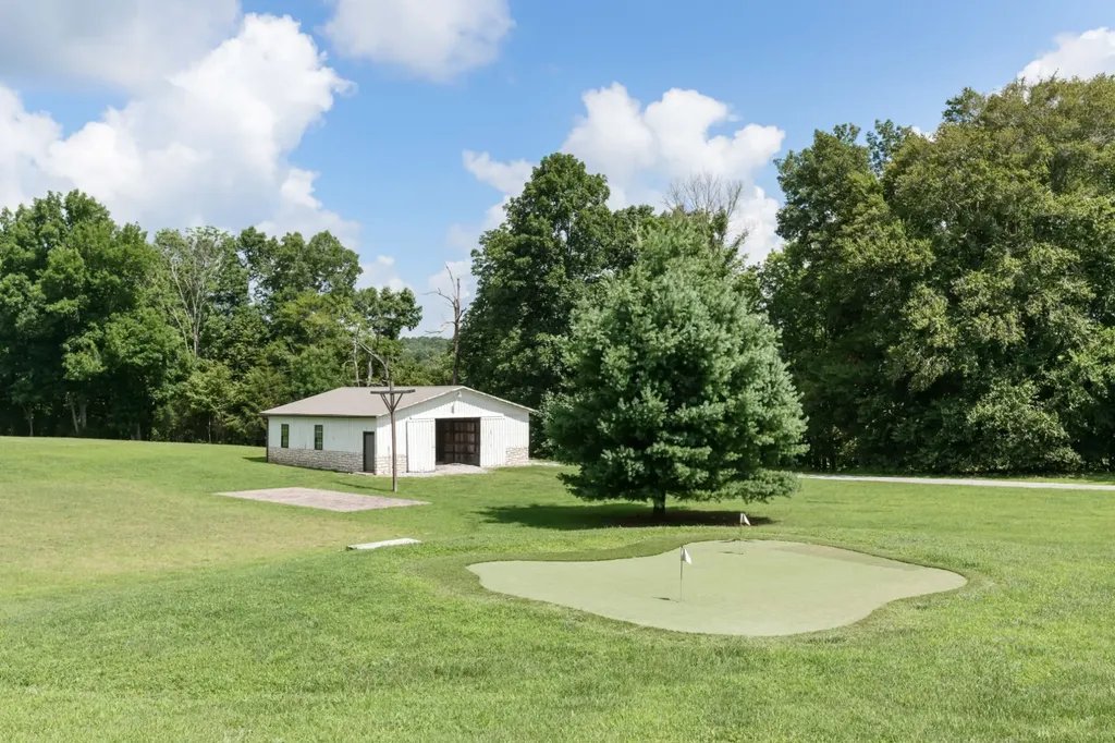 1025 Choate Road Dickson TN 37055
