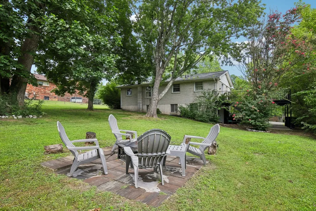 1008 Mayes Drive Greenbrier TN 37073