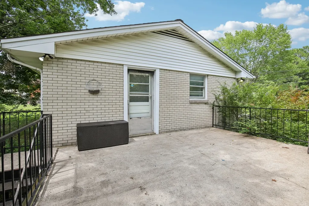 1008 Mayes Drive Greenbrier TN 37073