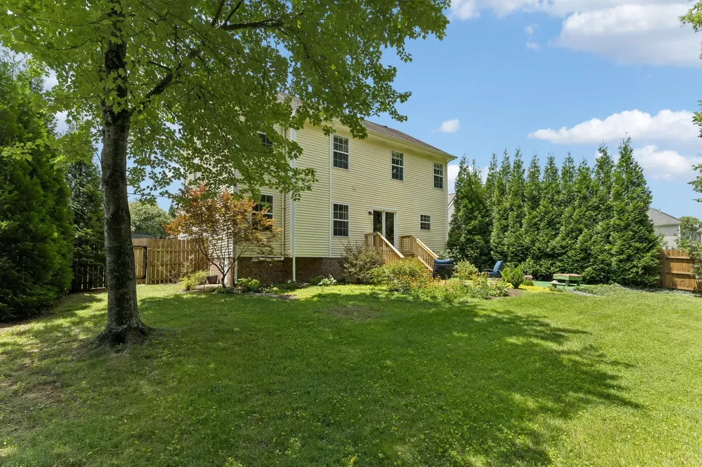 2744 Aston Woods Lane Thompsons Station TN 37179