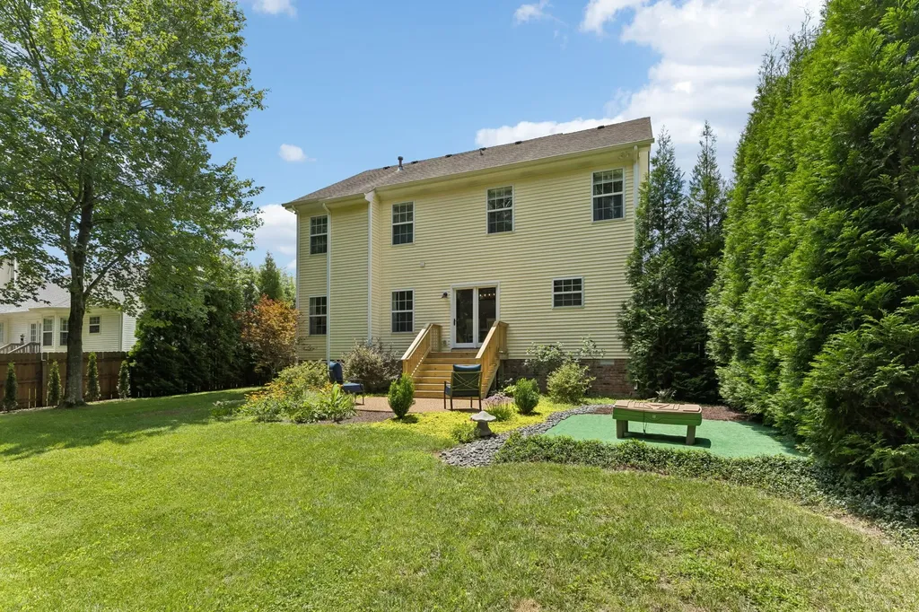 2744 Aston Woods Lane Thompsons Station TN 37179