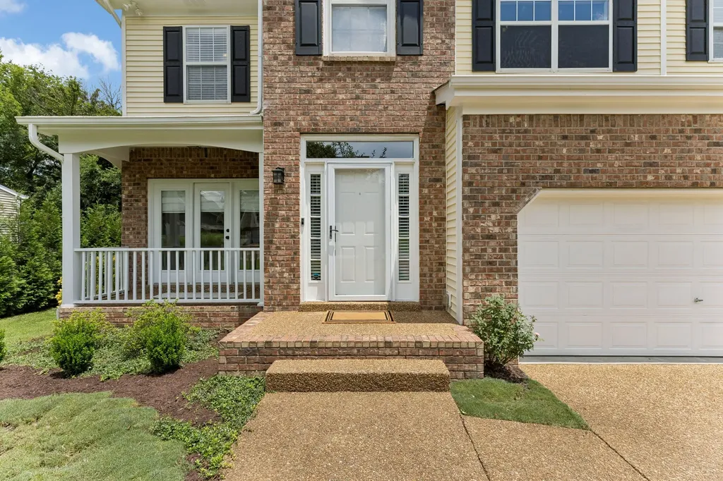 2744 Aston Woods Lane Thompsons Station TN 37179