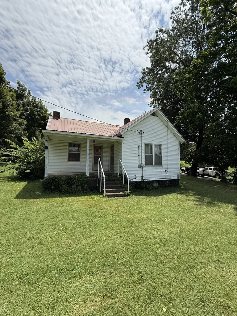 219 Corolla Road Sparta TN 38583