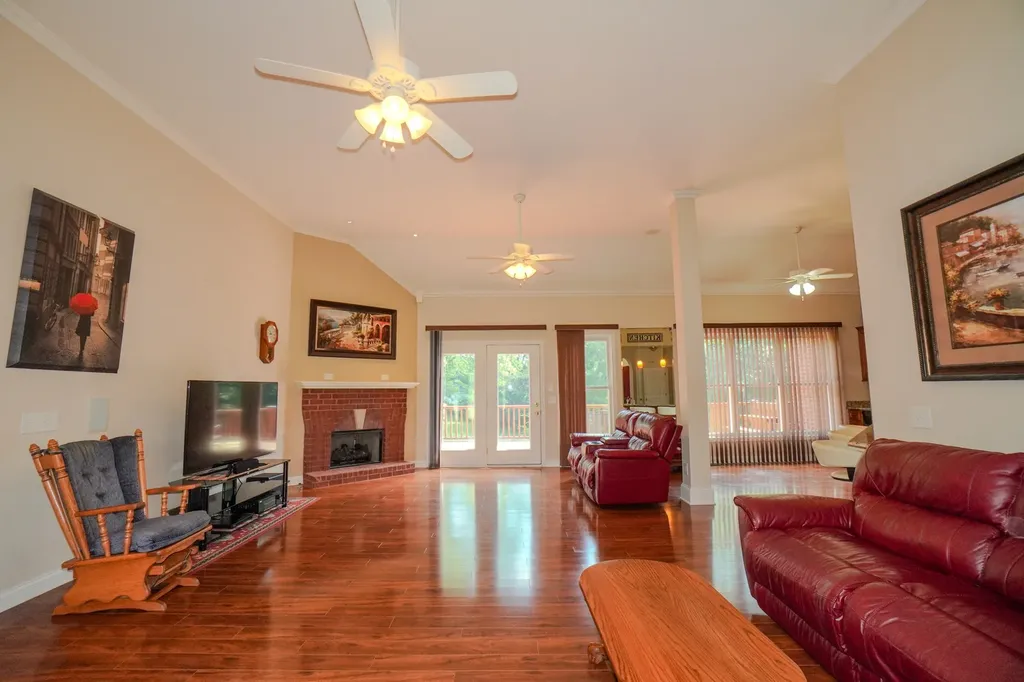 7556 Bethel Road Goodlettsville TN 37072