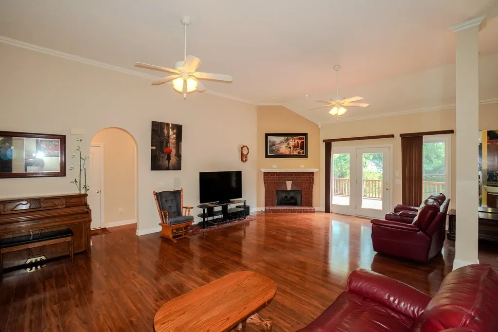 7556 Bethel Road Goodlettsville TN 37072