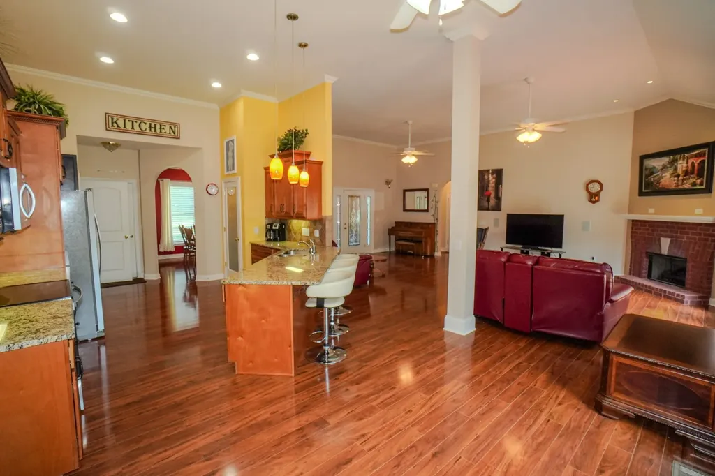 7556 Bethel Road Goodlettsville TN 37072