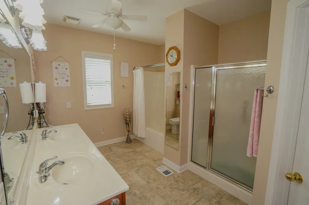 7556 Bethel Road Goodlettsville TN 37072