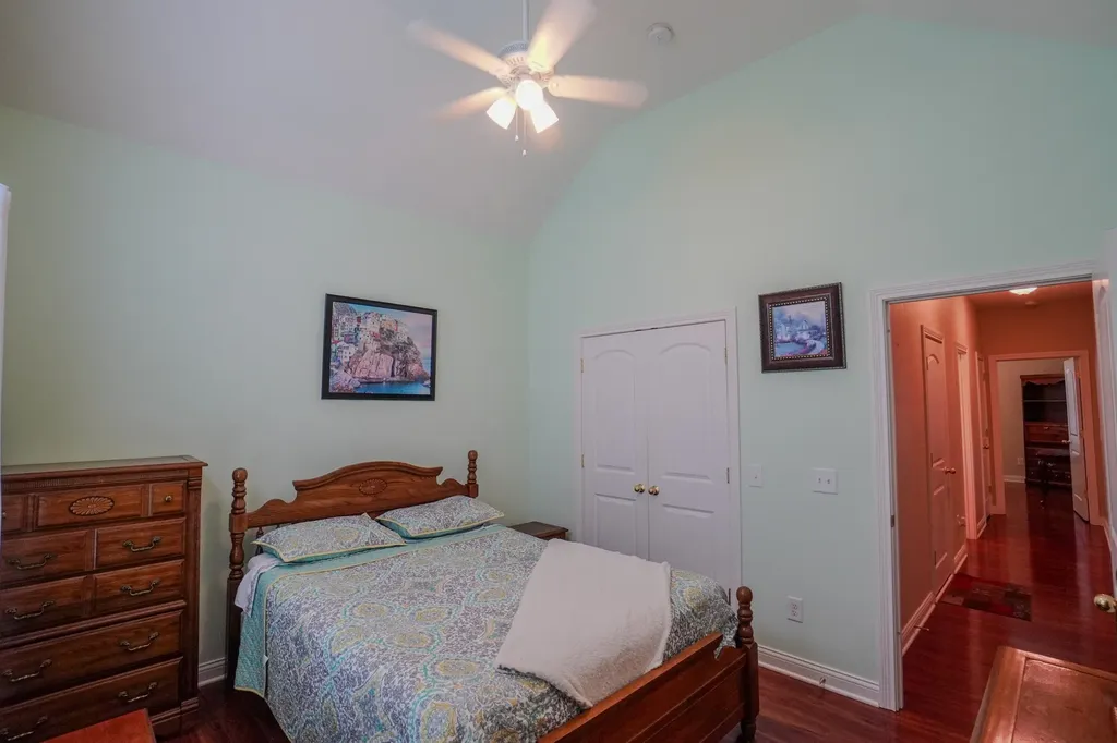 7556 Bethel Road Goodlettsville TN 37072