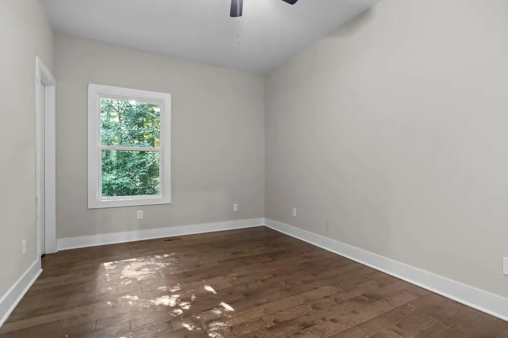 537 Lewis Lane Charlotte TN 37036