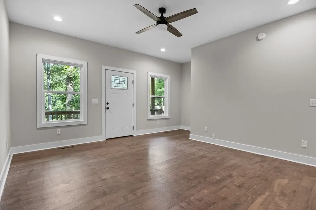 537 Lewis Lane Charlotte TN 37036