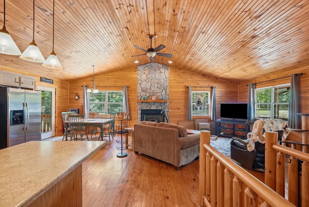 5010 Hidden Lane Crawford TN 38554