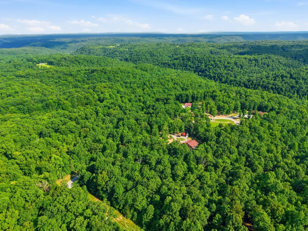 5010 Hidden Lane Crawford TN 38554